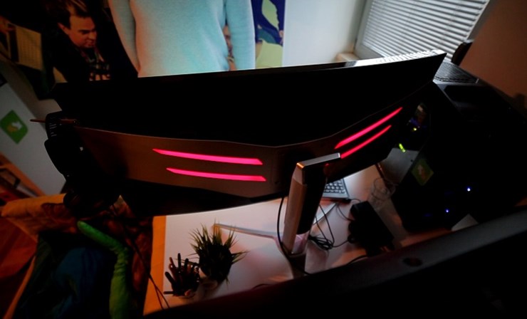 AOC Agon6.jpg